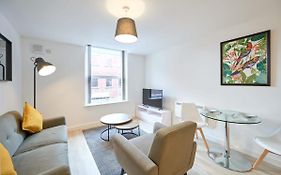 Fabulous 1 Bedroom Apartment In Central Preston